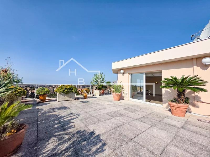 Appartement - 134 m² - 4 pièces