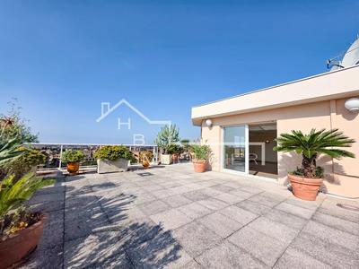 Appartement - 134 m² - 4 pièces