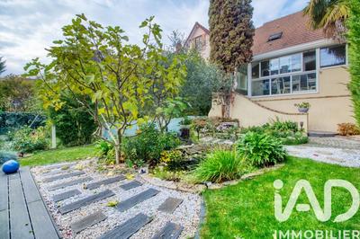 Maison - 112 m² - 6 pièces