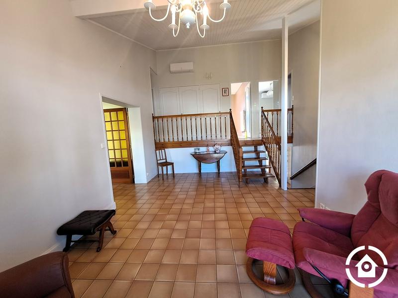 Maison - 111 m² - 6 pièces