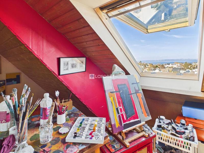 Maison - 205 m² - 8 pièces