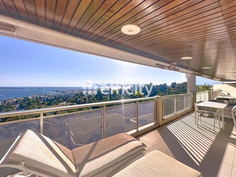 Appartement - 132 m² - 3 pièces