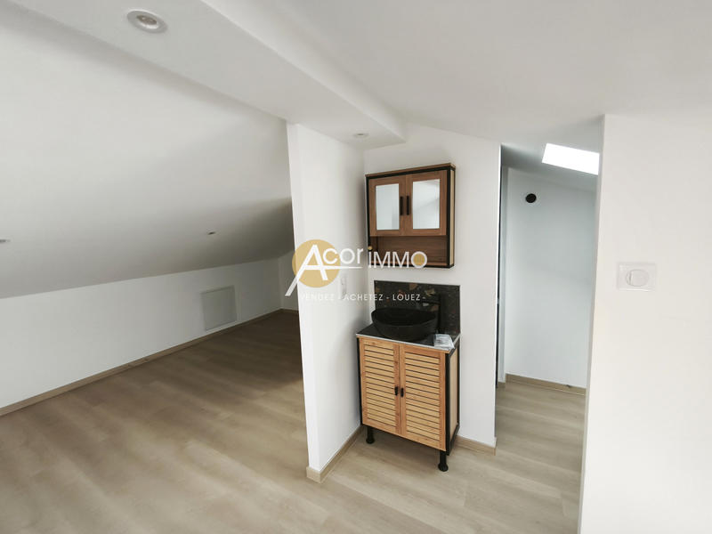 Maison - 93 m² - 4 pièces