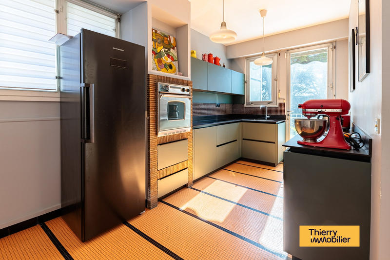 Maison - 190 m² - 7 pièces