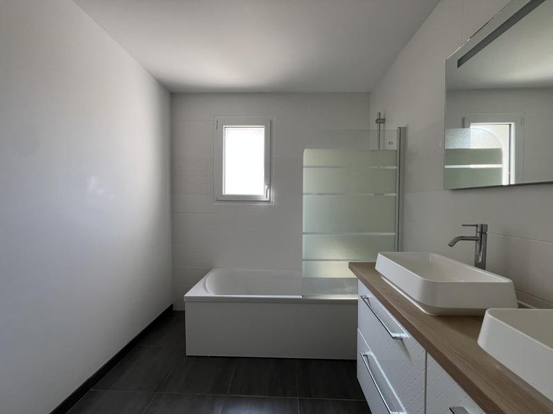 Maison contemporaine - 128 m² - 6 pièces