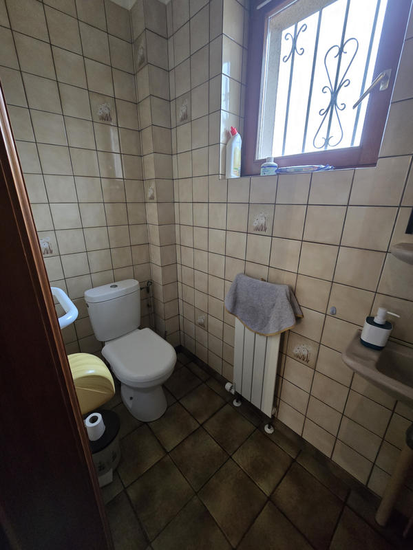 Maison - 185 m² - 8 pièces