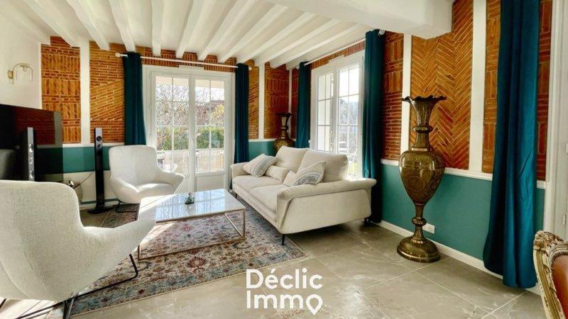 Maison - 197 m² - 8 pièces