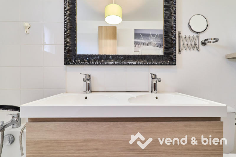 Maison - 102 m² - 5 pièces