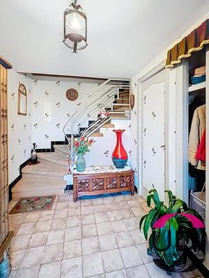 Maison - 98 m² - 4 pièces