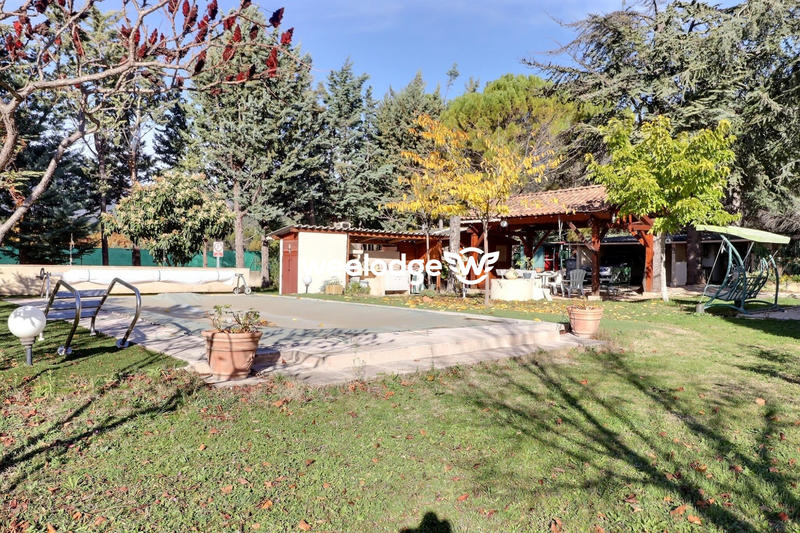 Villa - 180 m² - 6 pièces