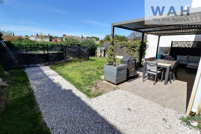 Maison - 92 m² - 4 pièces