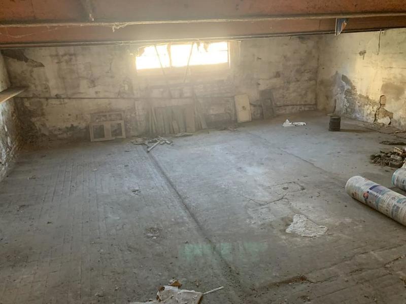 Maison - 648 m² - 11 pièces