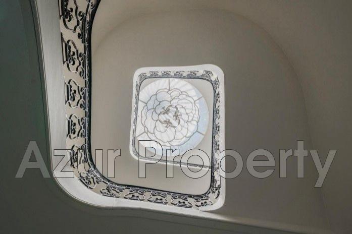 Appartement - 144 m² - 5 pièces