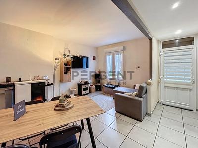 Maison - 105 m² - 4 pièces