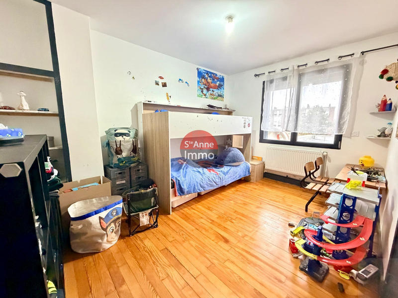 Maison - 138 m² - 5 pièces