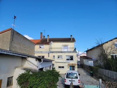 Maison de village - 185 m² - 9 pièces