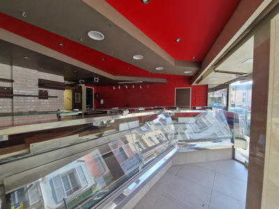 Local commercial - 68 m² - 3 pièces