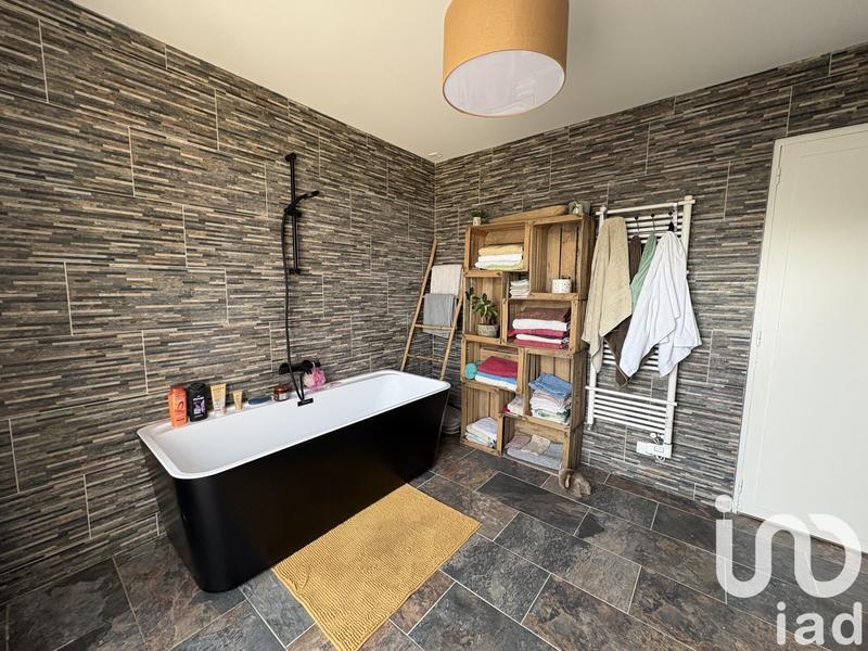 Maison - 104 m² - 5 pièces