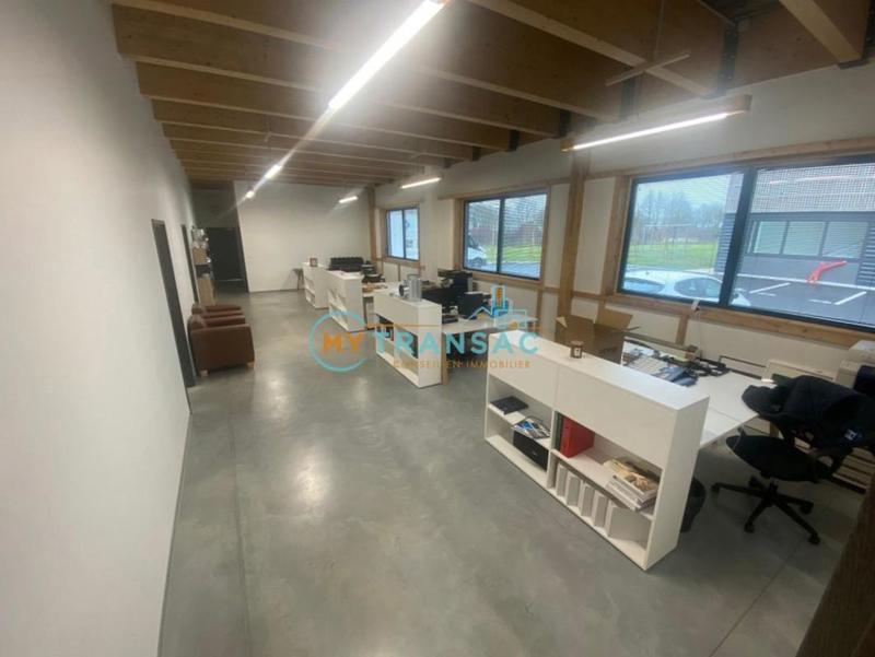 Local d'activités - 1 032 m²