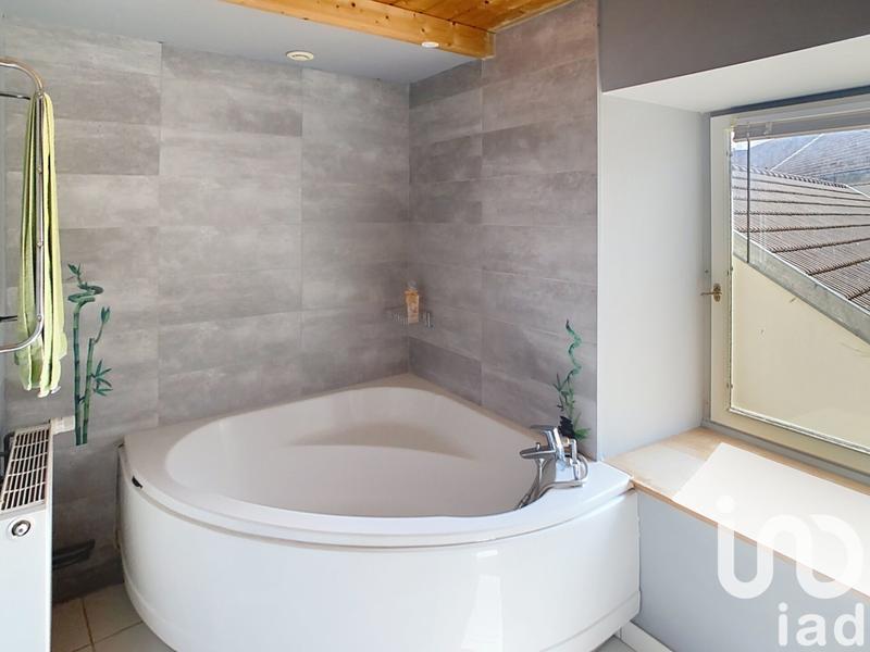 Maison - 138 m² - 5 pièces