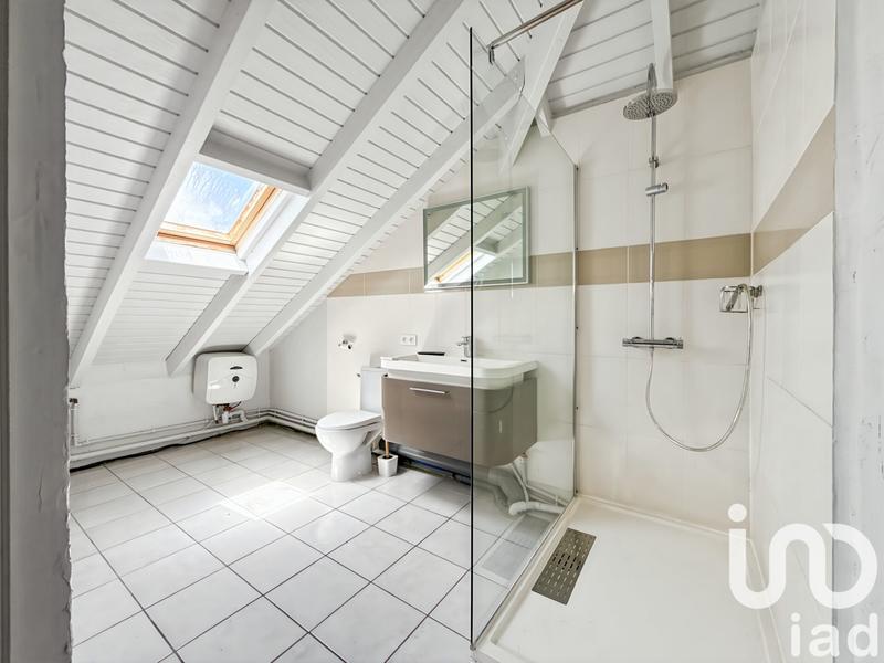 Maison - 200 m² - 6 pièces