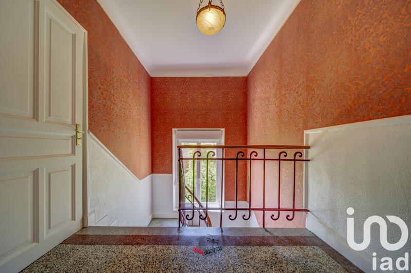 Maison - 193 m² - 8 pièces