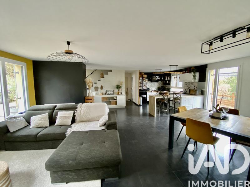 Maison - 110 m² - 5 pièces