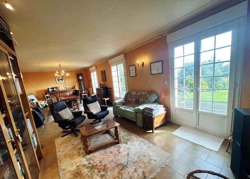 Maison - 142 m² - 6 pièces