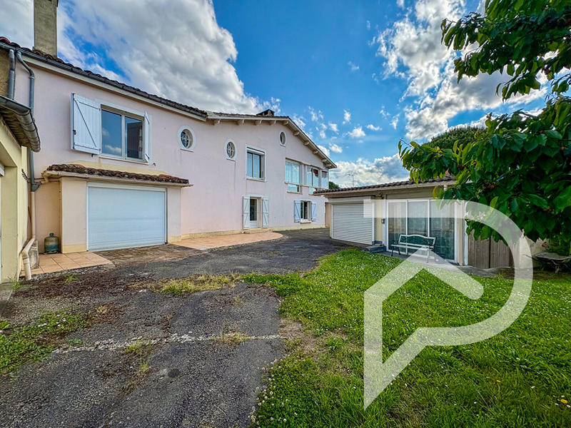 Maison - 169 m² - 5 pièces