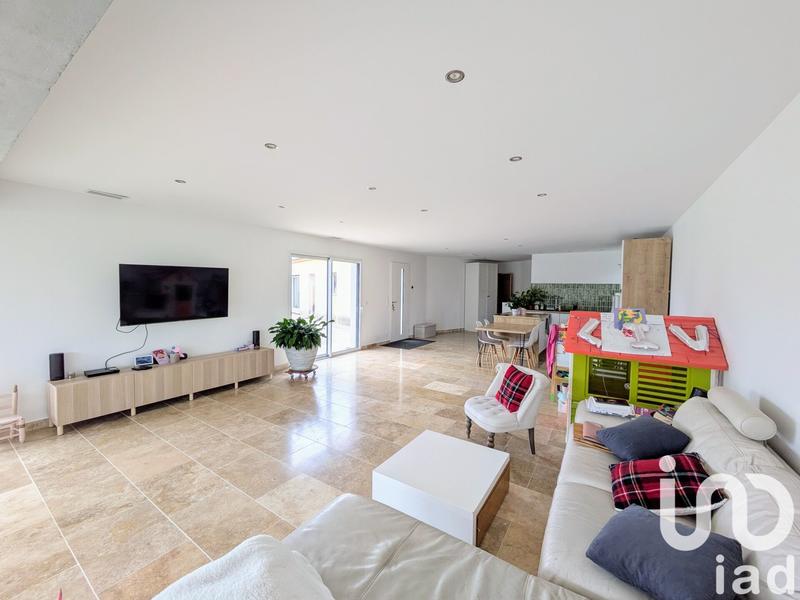 Maison - 200 m² - 5 pièces