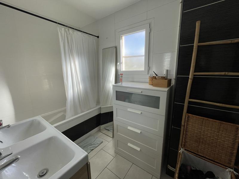 Maison - 85 m² - 5 pièces