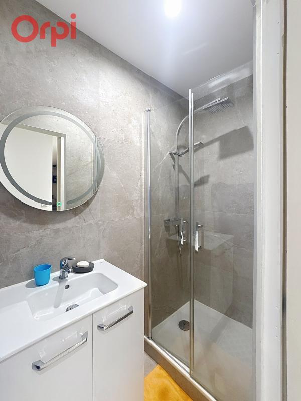 Studio - 25 m² - 1 pièce