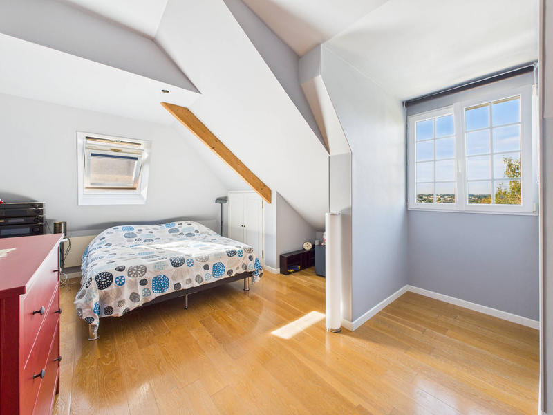 Maison - 175 m² - 7 pièces