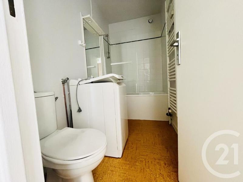 Studio - 27 m² - 1 pièce