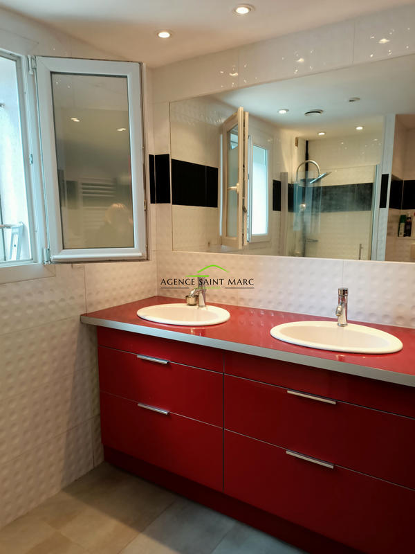 Maison - 158 m² - 7 pièces