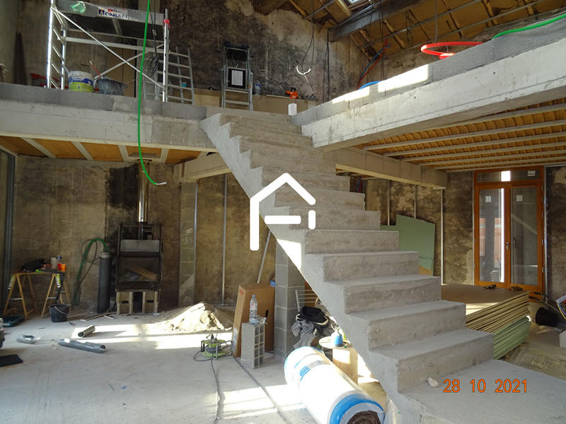 Loft - 117 m² - 4 pièces