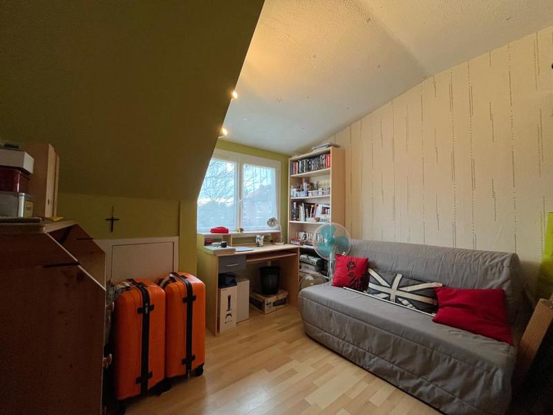 Maison - 96 m² - 4 pièces