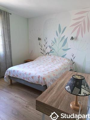 Chambre - 11 m² - 1 pièce