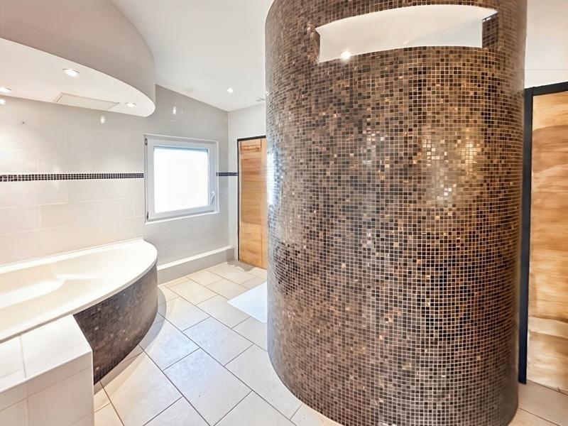 Maison - 170 m² - 6 pièces