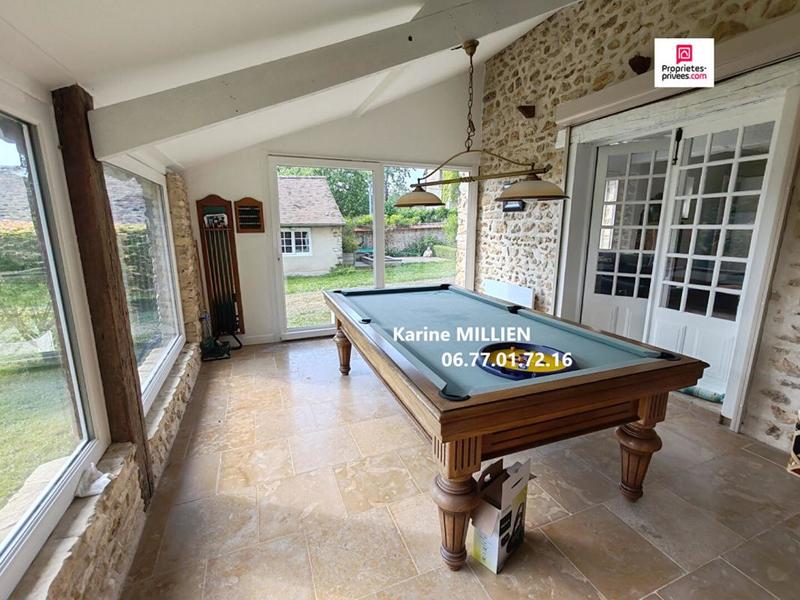 Maison - 216 m² - 7 pièces