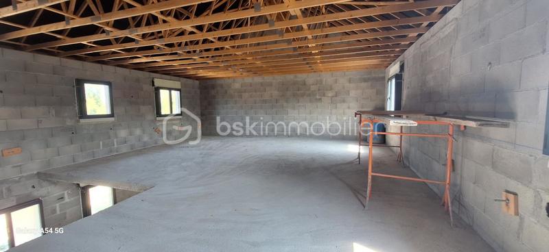 Maison - 217 m² - 7 pièces