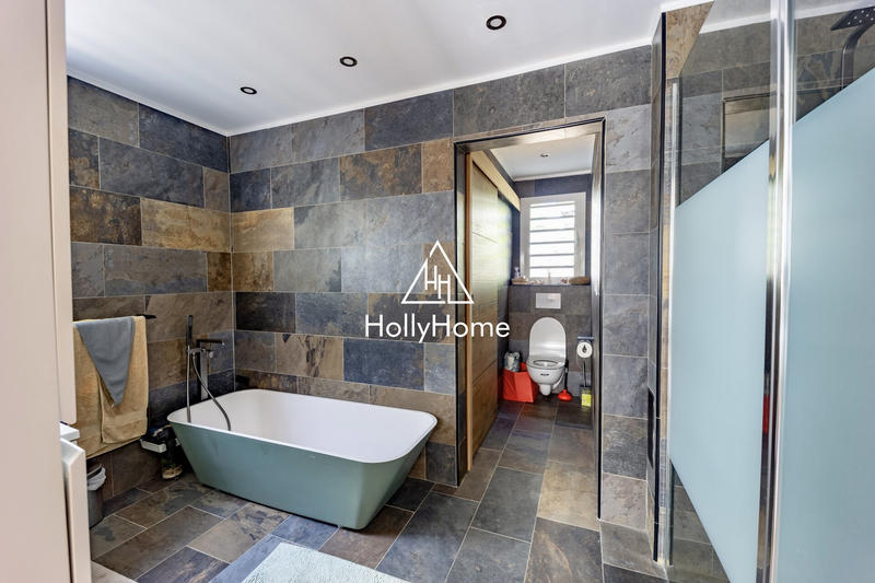 Villa - 187 m² - 7 pièces