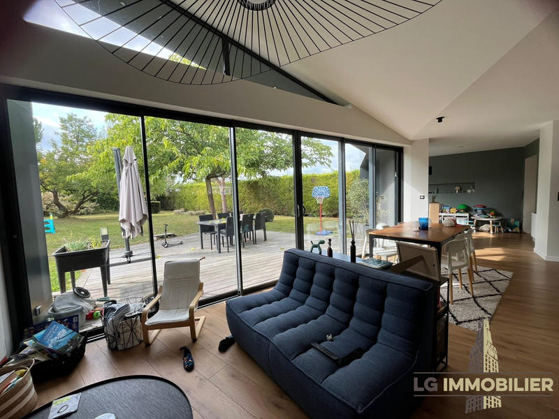 Maison - 143 m² - 4 pièces