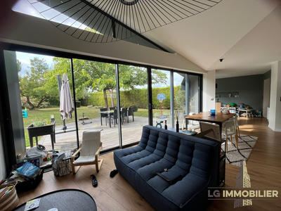 Maison - 143 m² - 4 pièces