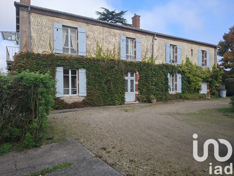 Maison - 306 m² - 10 pièces