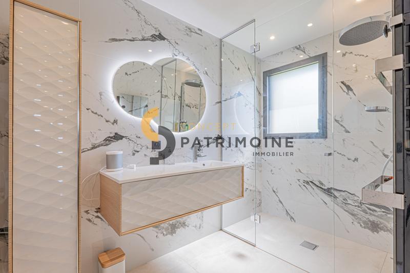 Maison contemporaine - 156 m² - 5 pièces