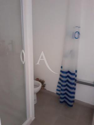 Local commercial - 53 m² - 4 pièces