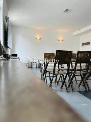 Appartement - 156 m² - 4 pièces