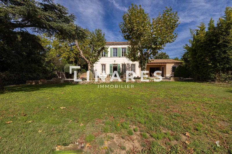Bastide - 280 m² - 7 pièces