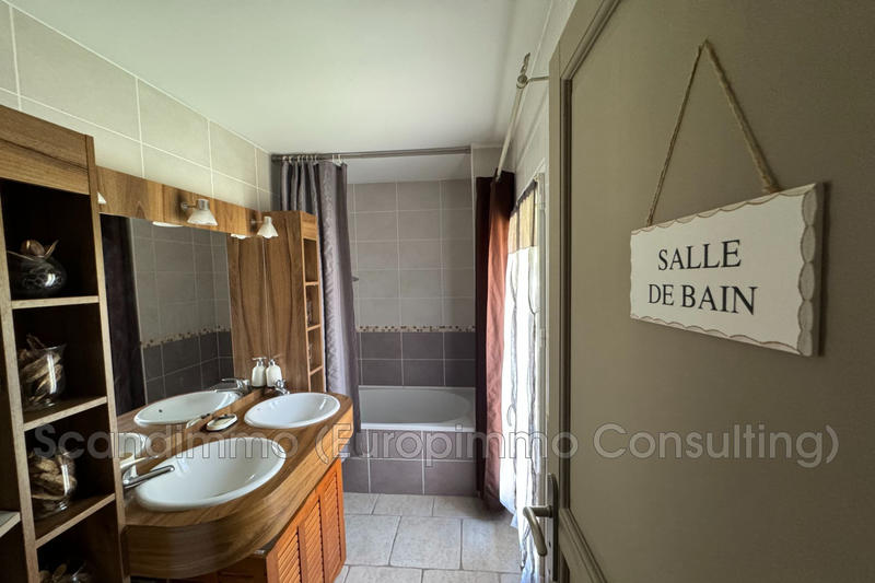 Maison de village - 90 m² - 5 pièces